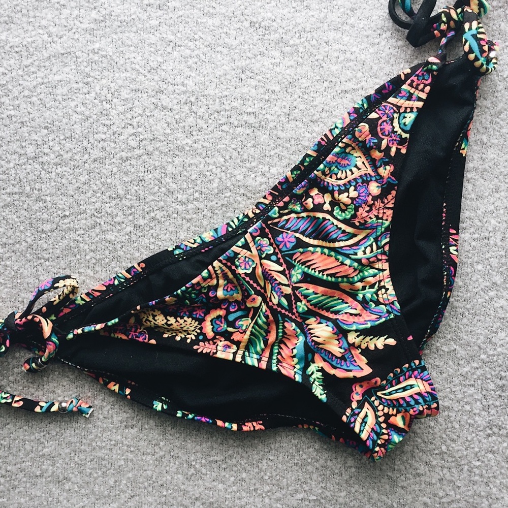 Ron Jon bikini bottoms